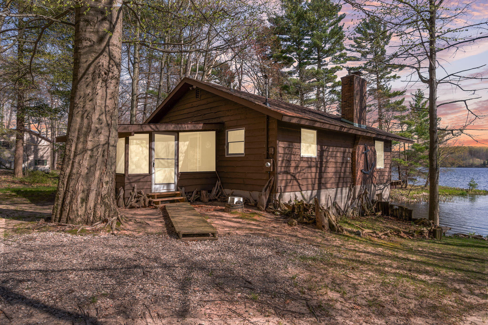 5717 W Pleasant Hill Road