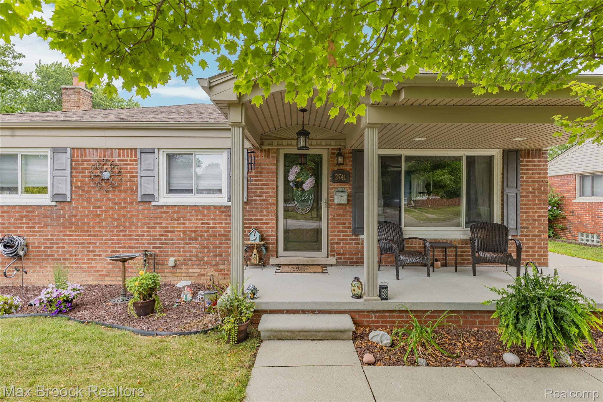 2741 Longmeadow Drive