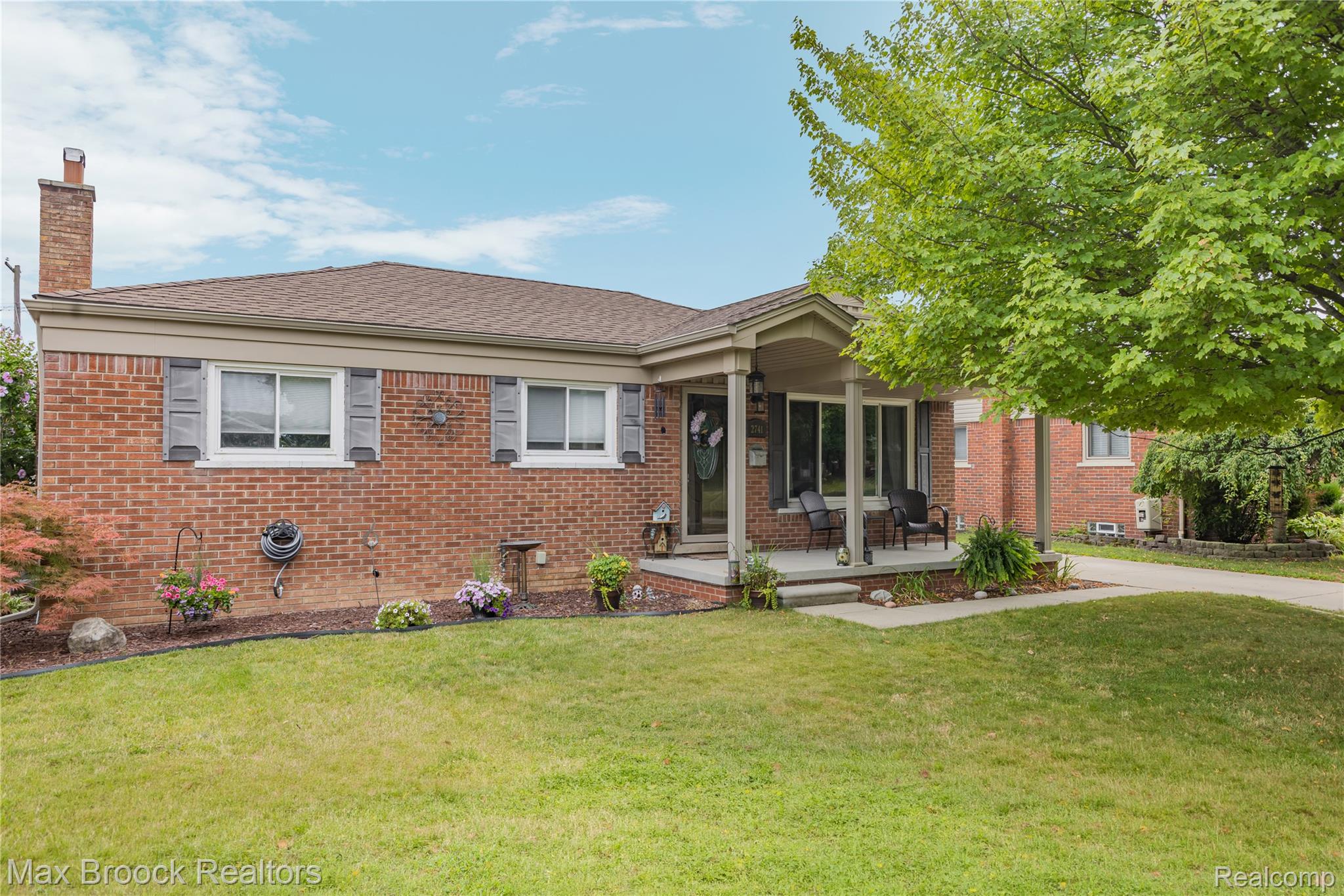 2741 Longmeadow Drive