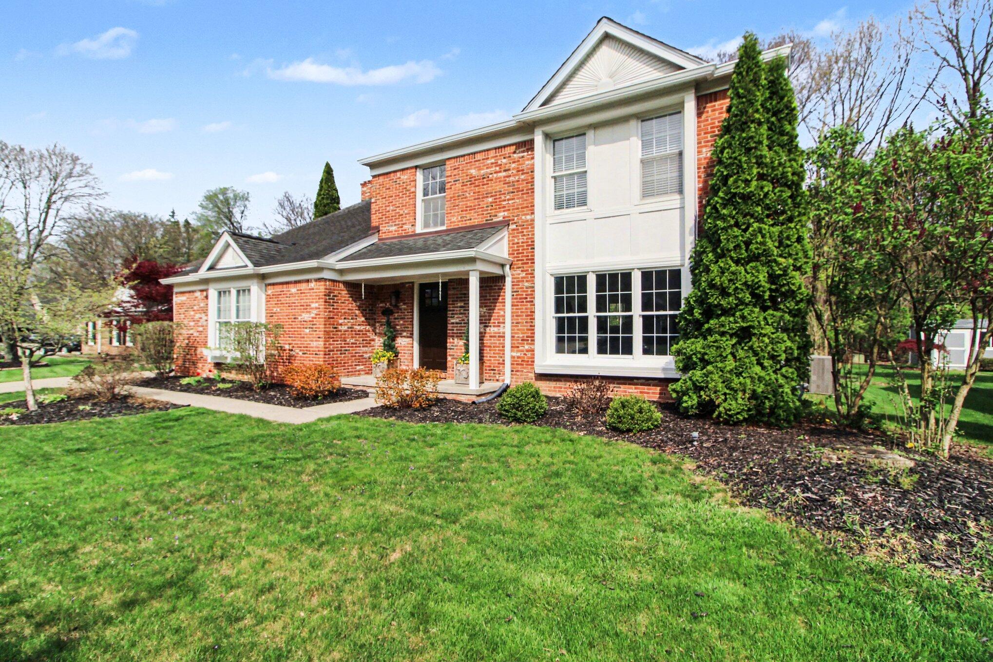 15698 Oakhill Court