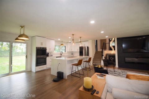 Tiny photo for 2911 Aldgate Drive, Bloomfield Charter Township, MI 48304 (MLS # 20261071519)