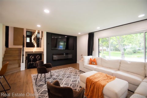 Tiny photo for 2911 Aldgate Drive, Bloomfield Charter Township, MI 48304 (MLS # 20261071519)