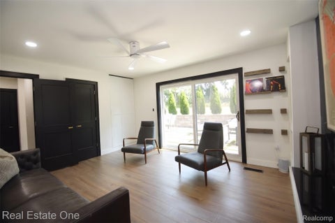 Tiny photo for 2911 Aldgate Drive, Bloomfield Charter Township, MI 48304 (MLS # 20261071519)