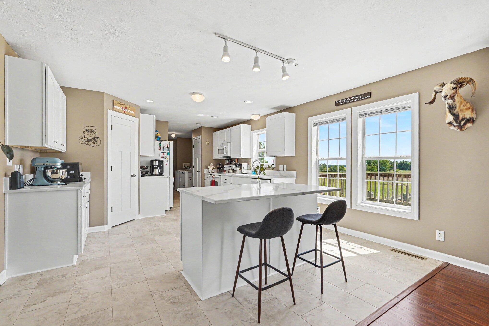 3325 Price Road