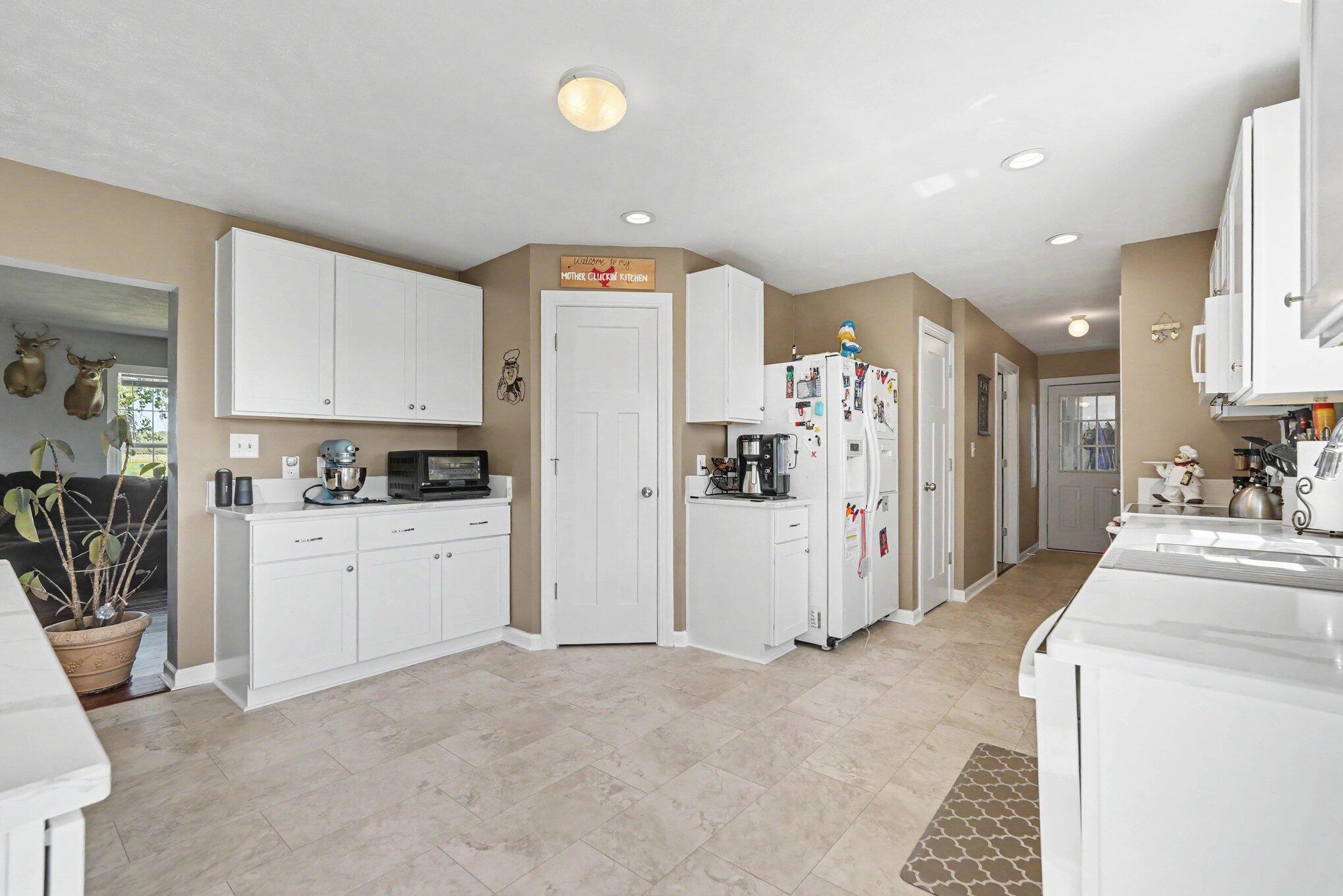 3325 Price Road