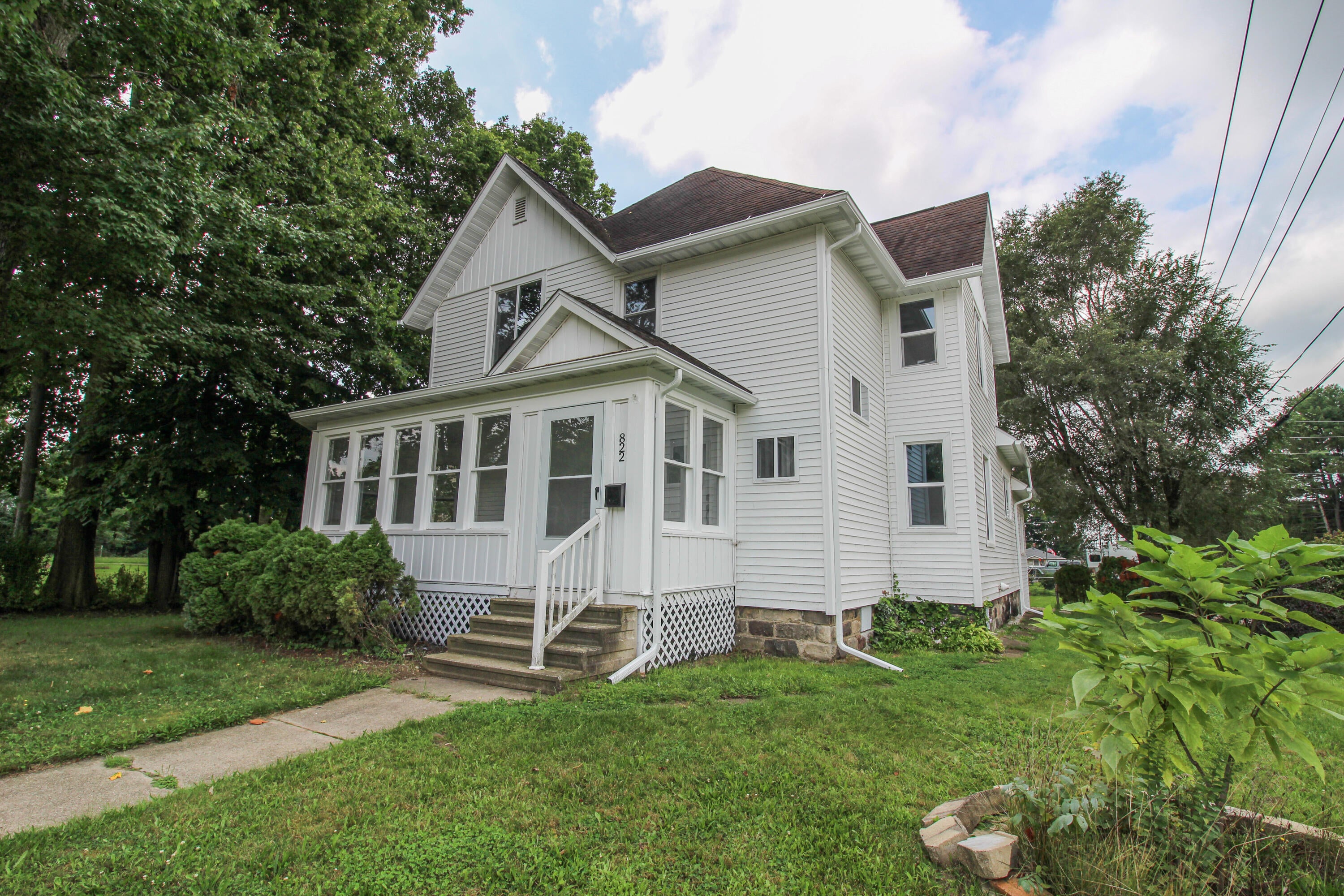 822 N Main Street