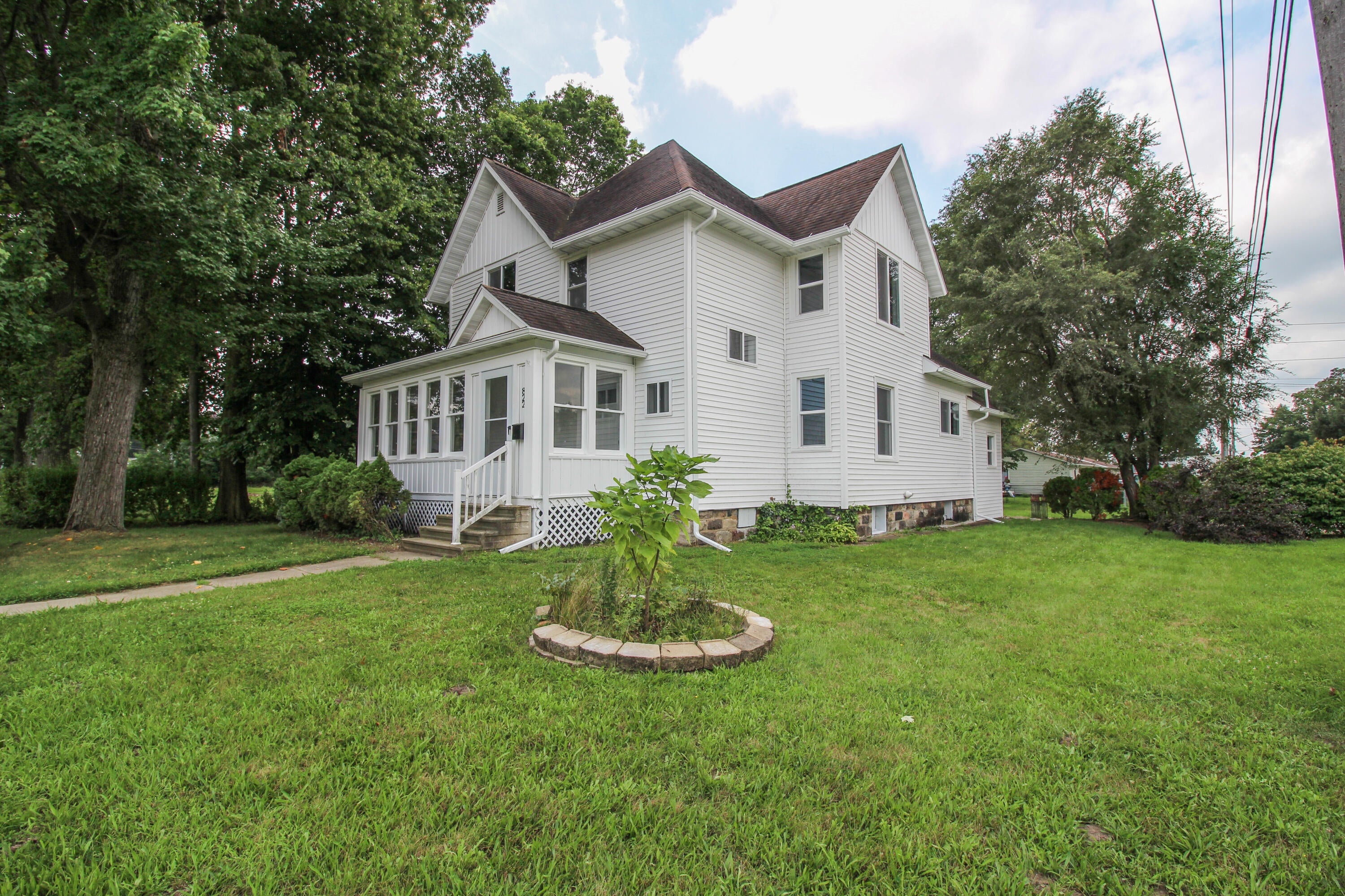 822 N Main Street