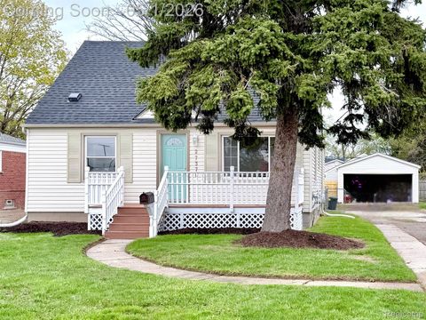 Photo of 27370 Barkman Street, Roseville City, MI 48066 (MLS # 20261029756)