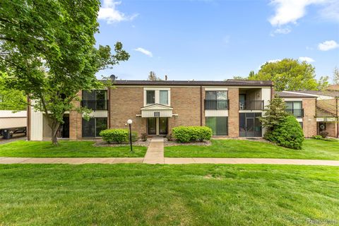 Photo of 18403 University Park Drive, Livonia City, MI 48152 (MLS # 20261035505)