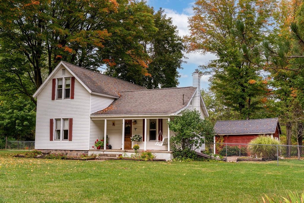 1227 E Washington Road