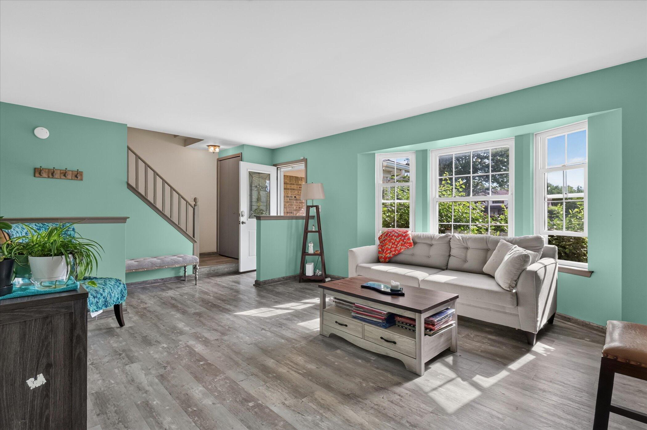 1221 Harwood Circle