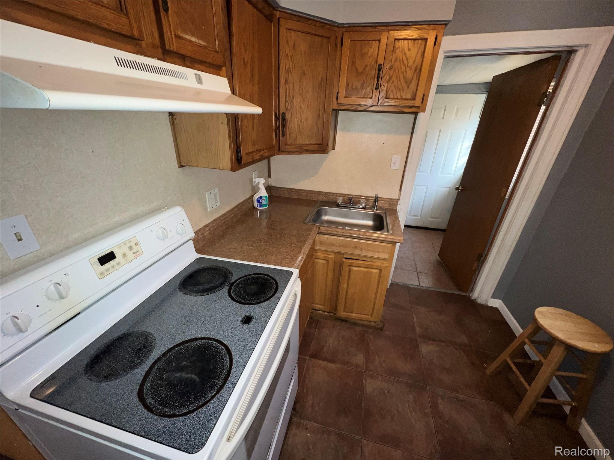 6819 Meadow Avenue 6819 Meadow Avenue