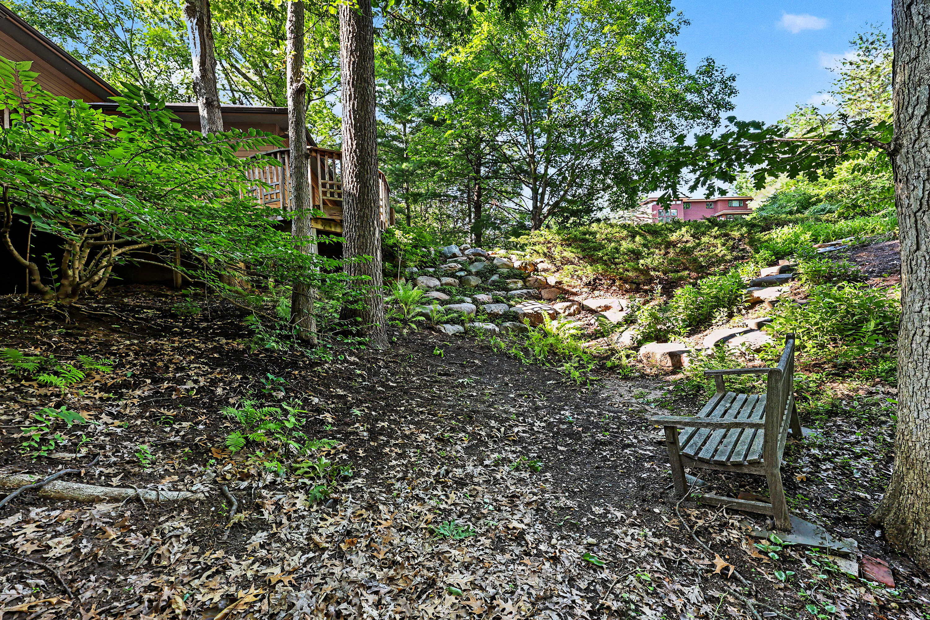 685 Green Road