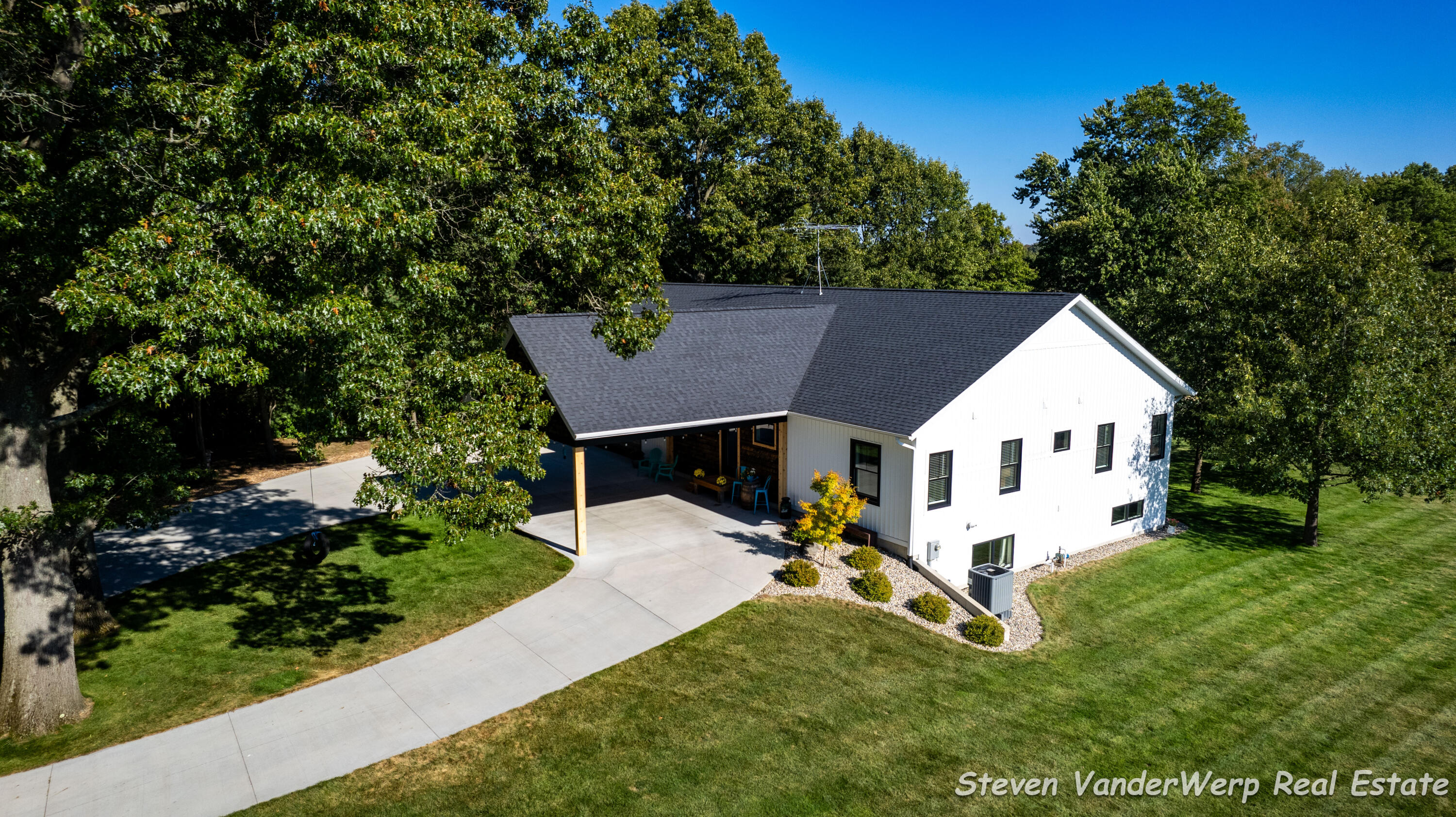 12640 Bucs Drive