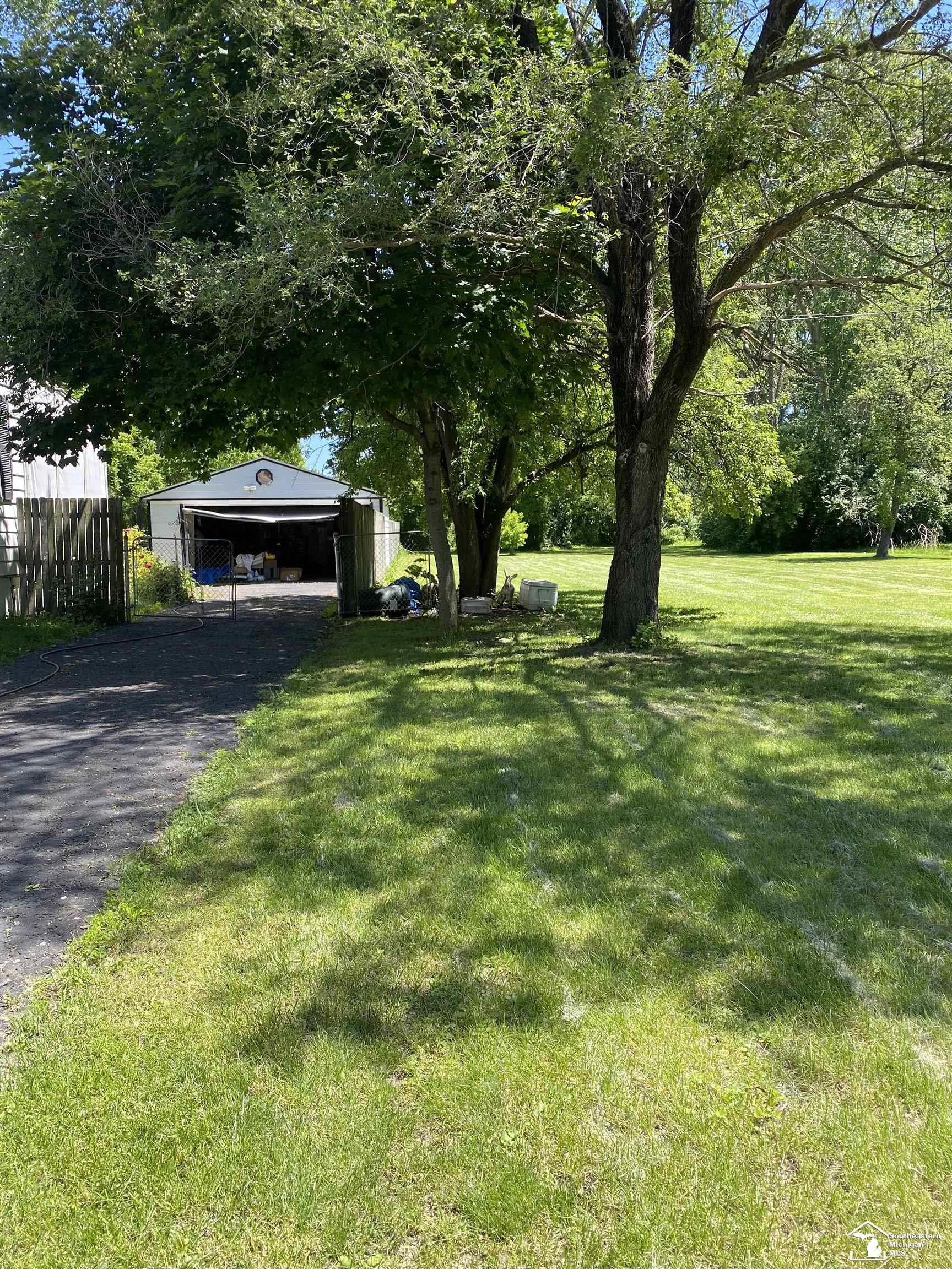14295 Reeck Road