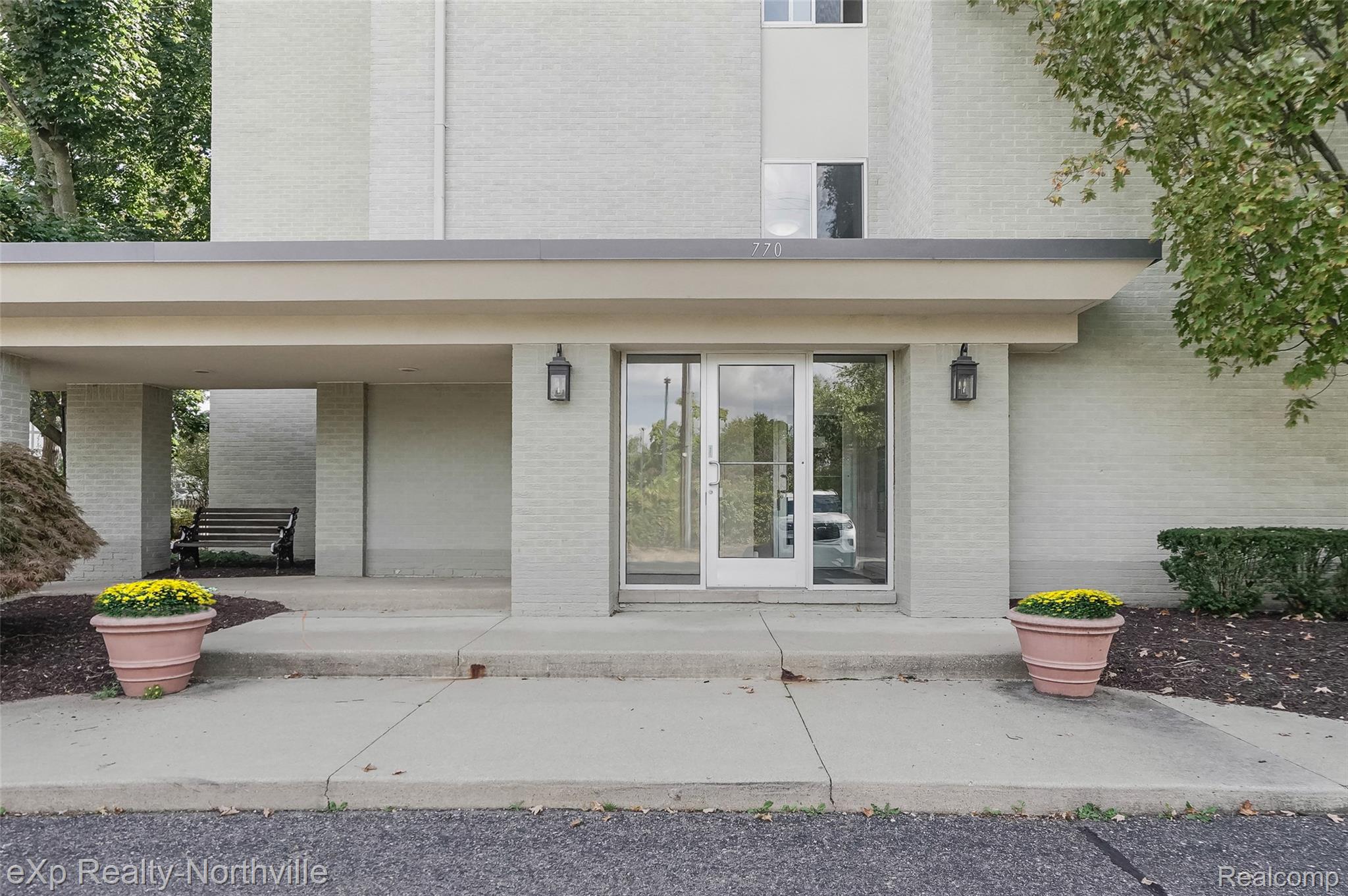 770 Deer Street 204