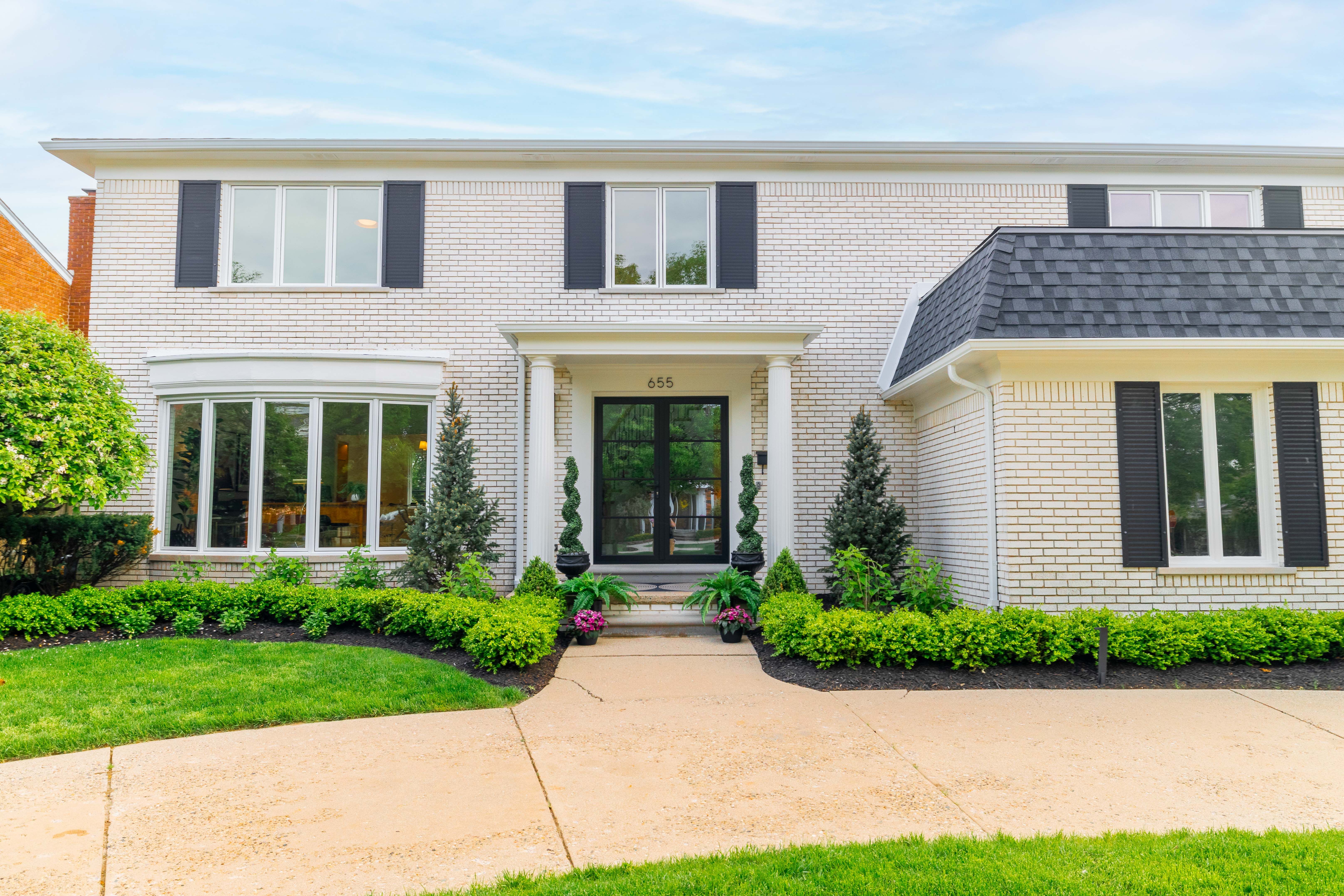 655 CANTERBURY Road