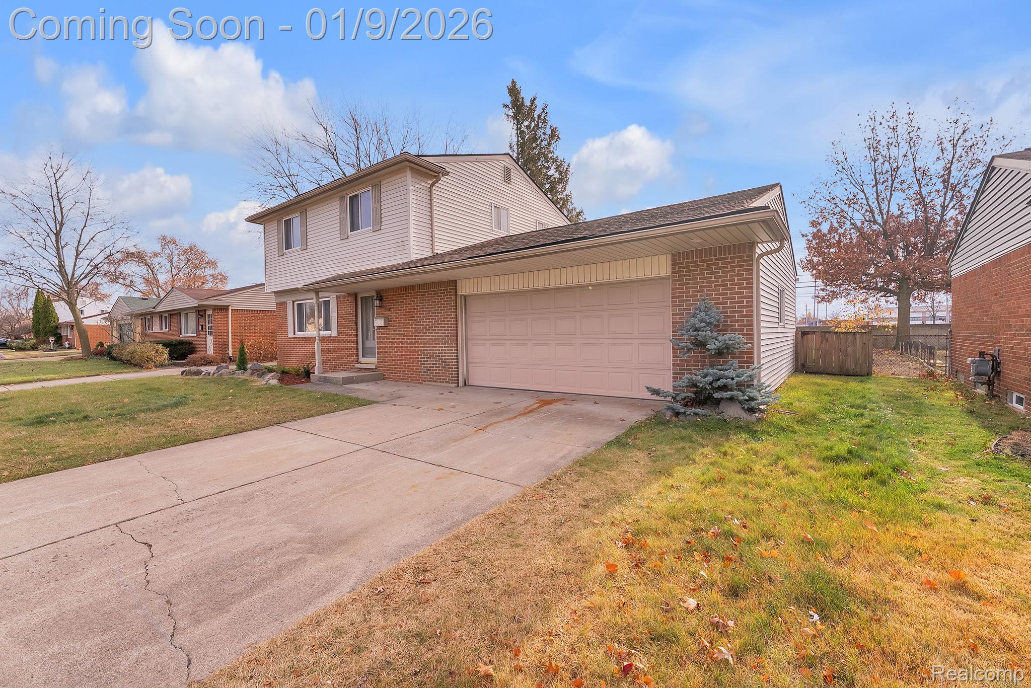 40585 Pinetree Drive