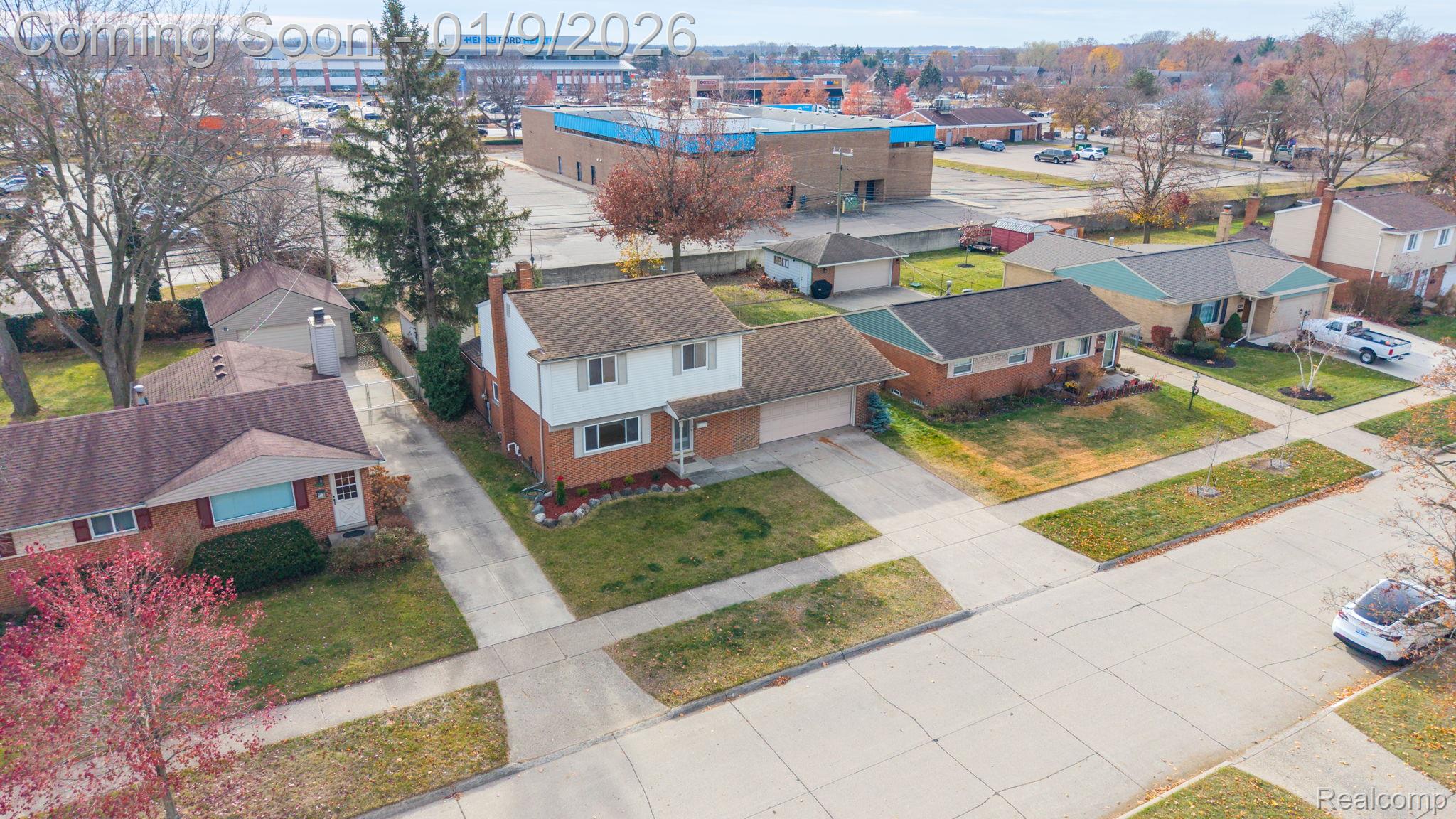 40585 Pinetree Drive