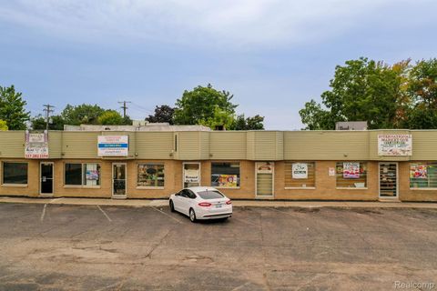 5326 S PENNSYLVANIA Avenue Lansing City MI 48911