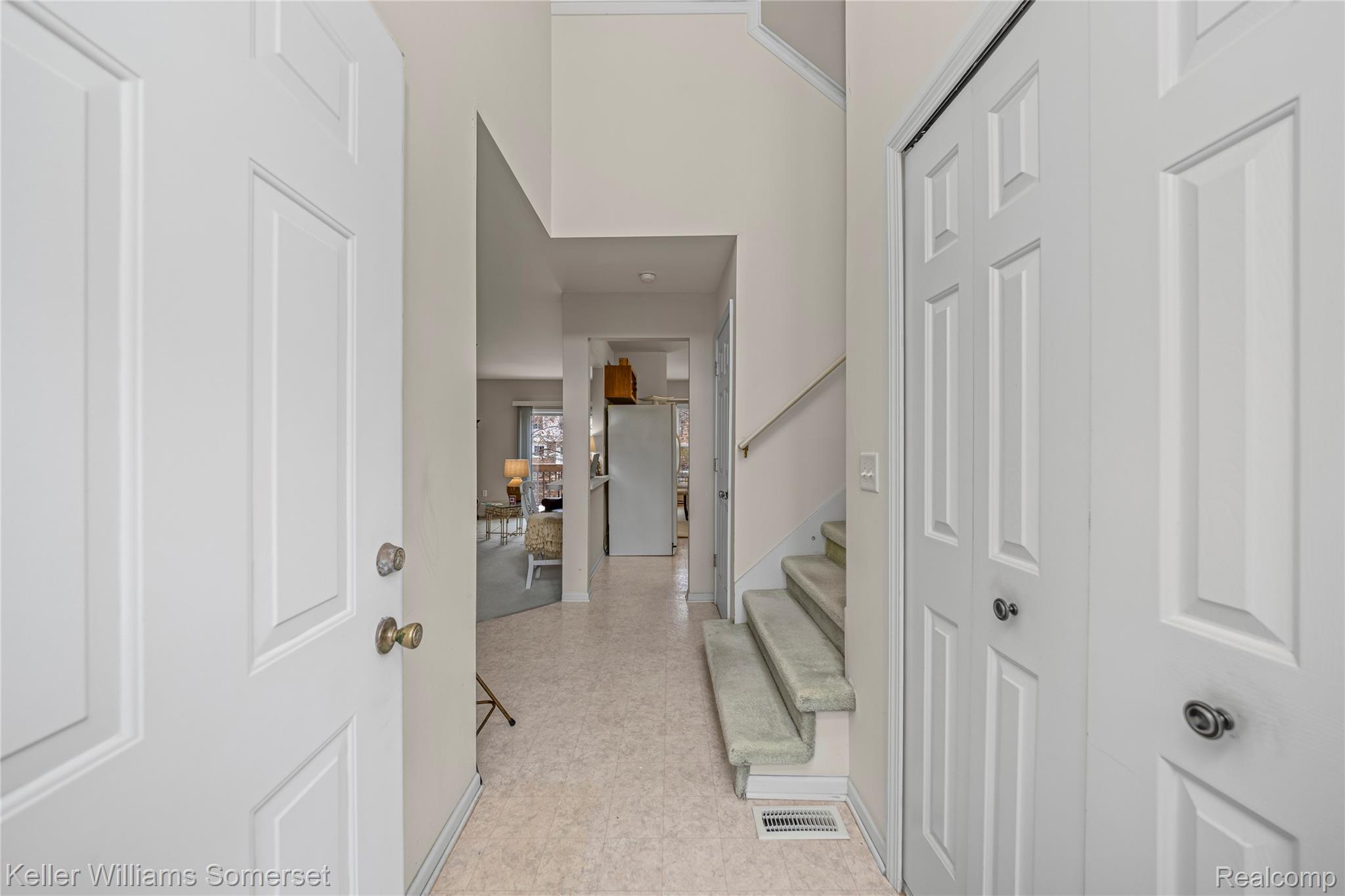 882 Natures Cove Court