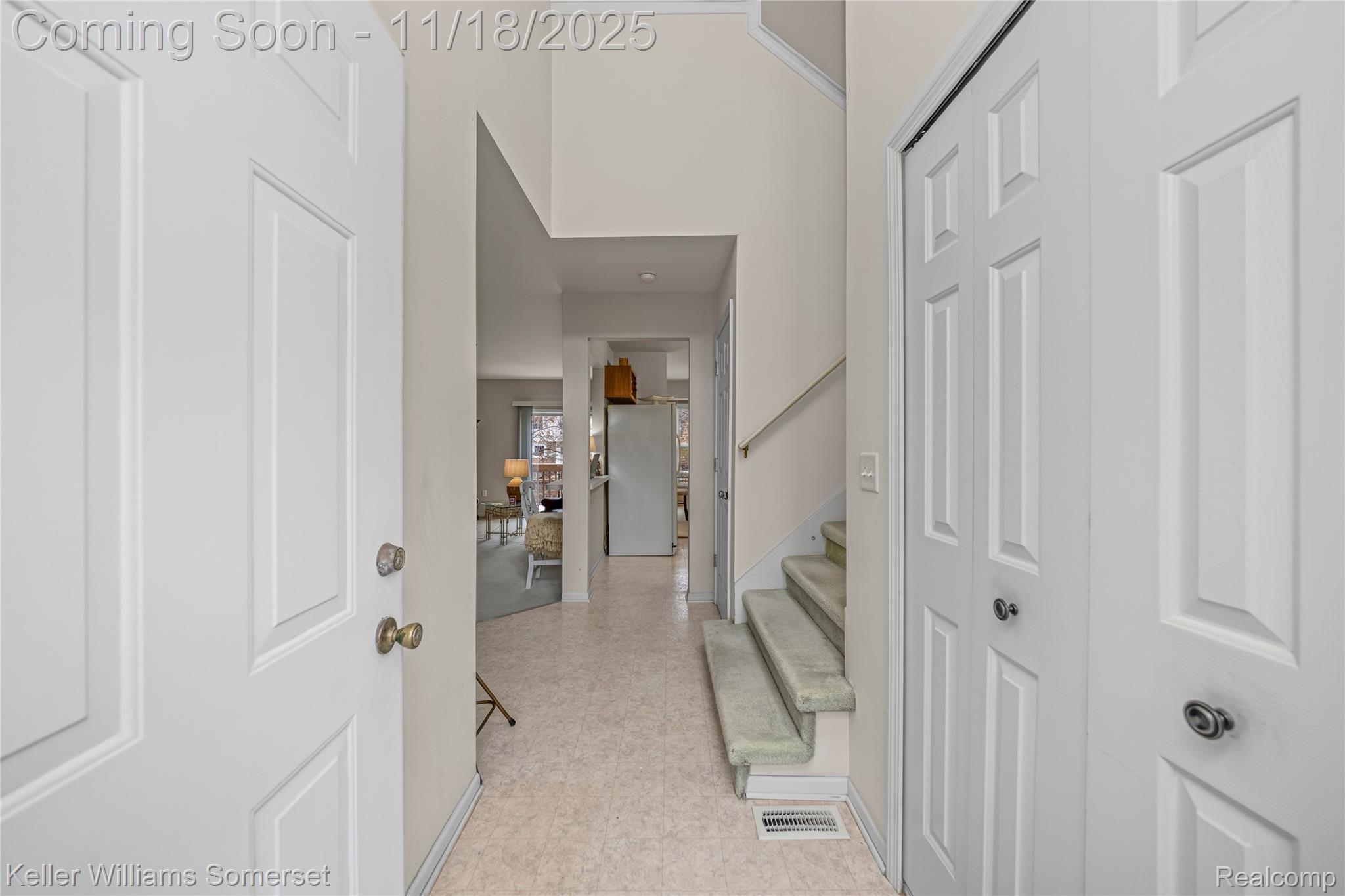 882 Natures Cove Court