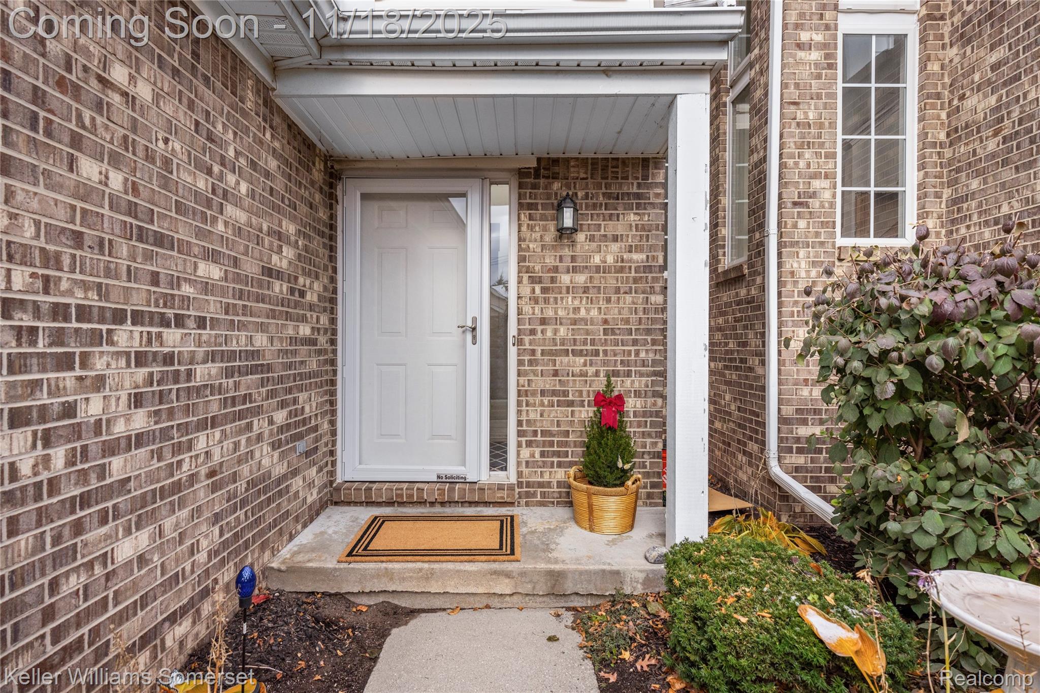 882 Natures Cove Court