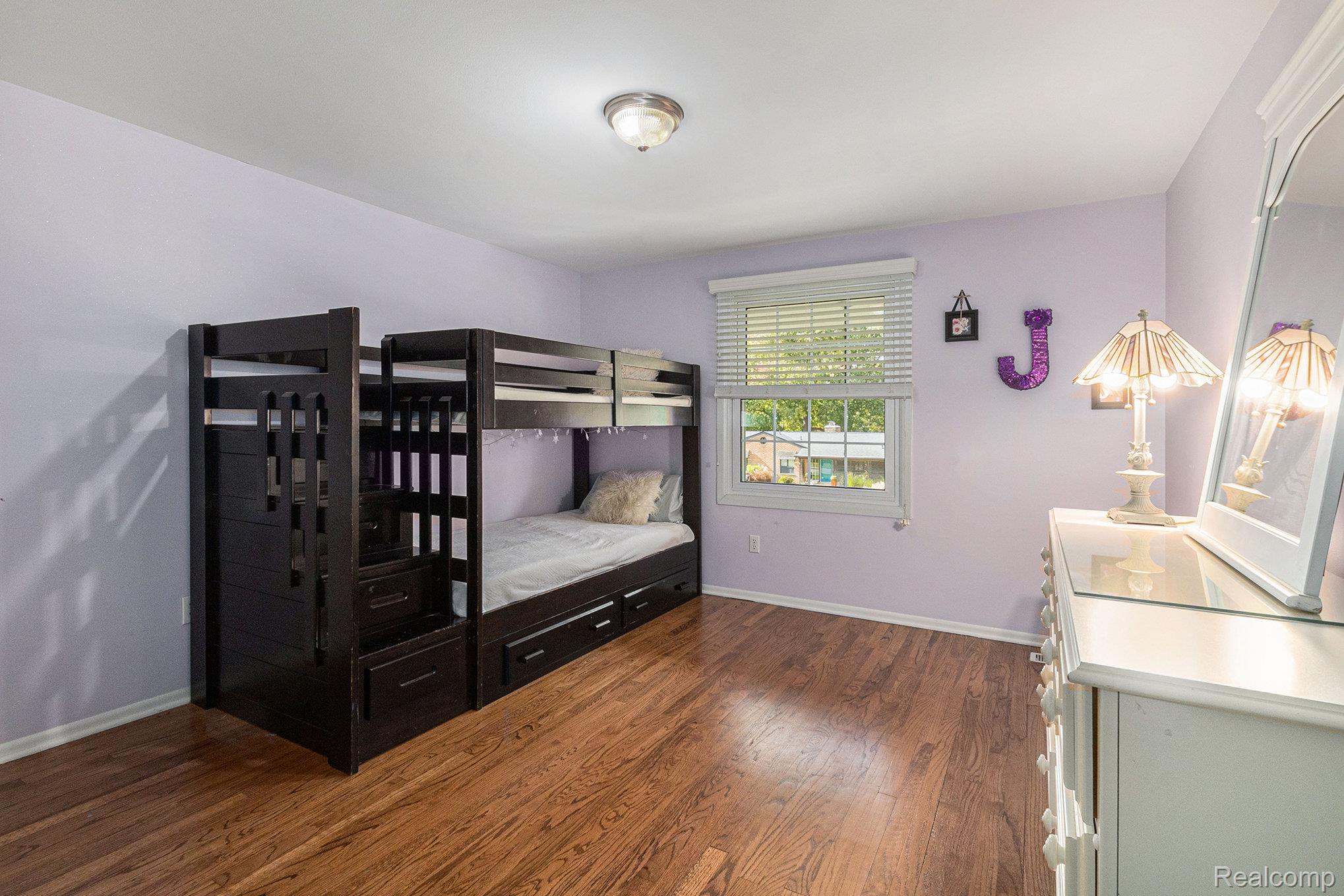 Bloomfield Charter Township, Michigan 48304, United States, 4 Bedrooms Bedrooms, ,3 BathroomsBathrooms,Residential,Pending,237182