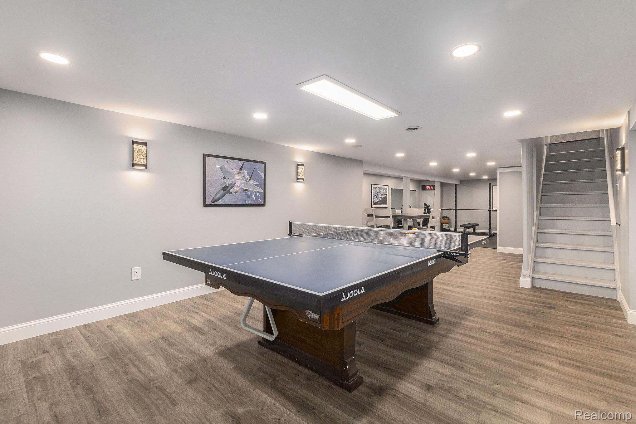 Bloomfield Charter Township, Michigan 48304, United States, 4 Bedrooms Bedrooms, ,3 BathroomsBathrooms,Residential,Pending,237182