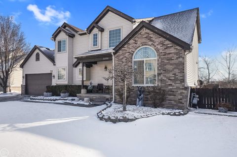 46686 Heather Lane Chesterfield Township MI 48051