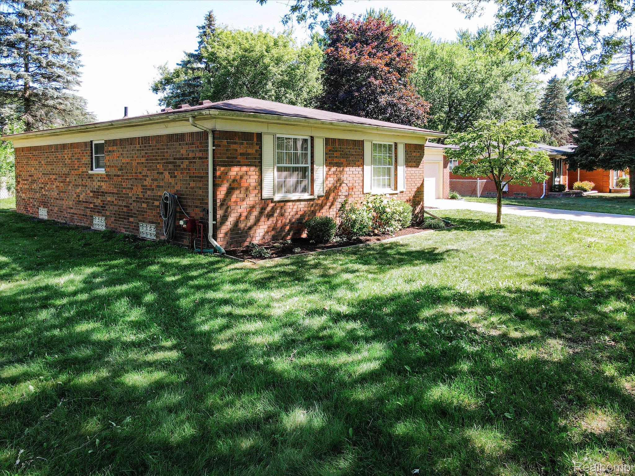 11366 Chicago Road