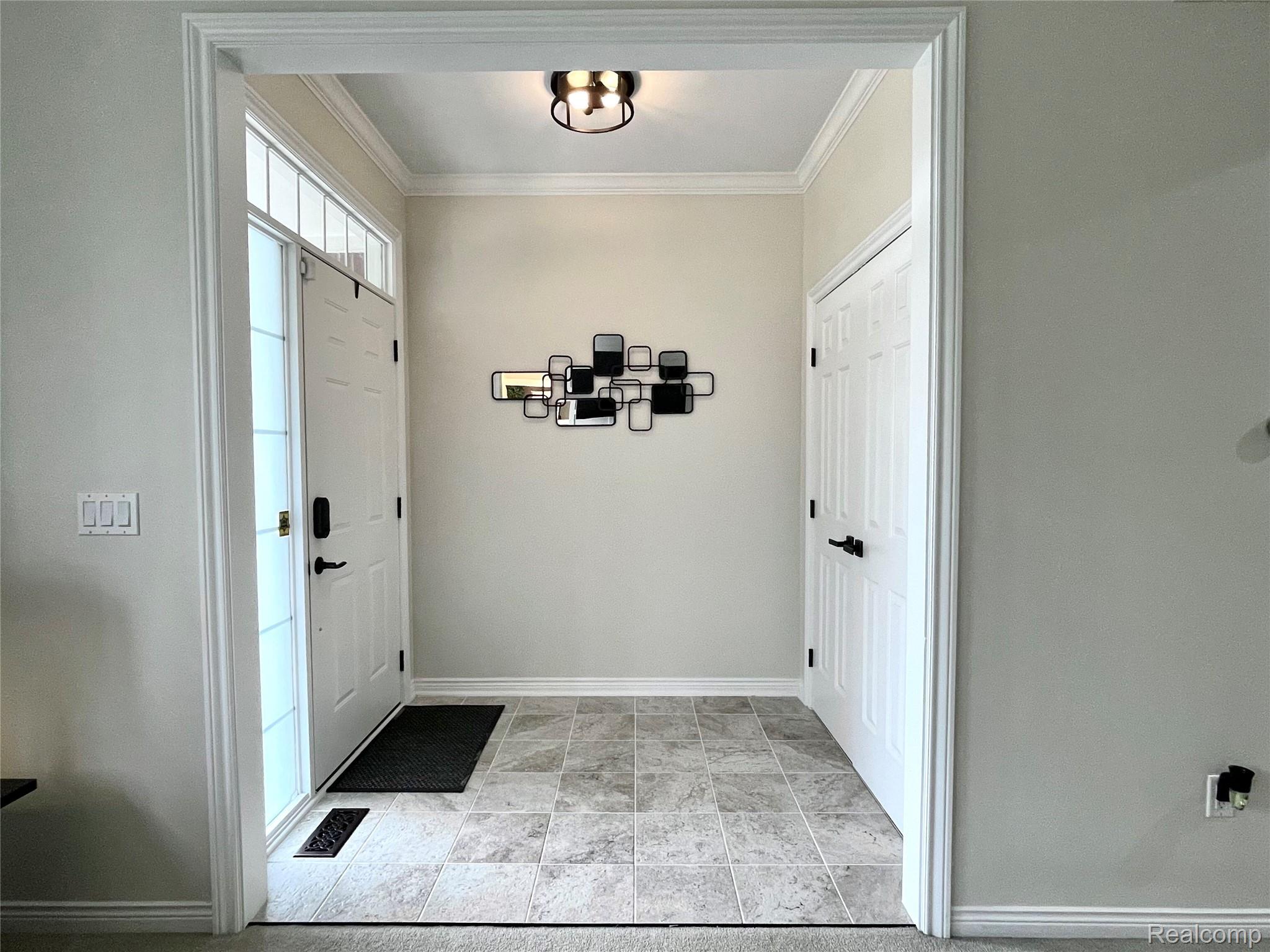 129 E Parent Avenue