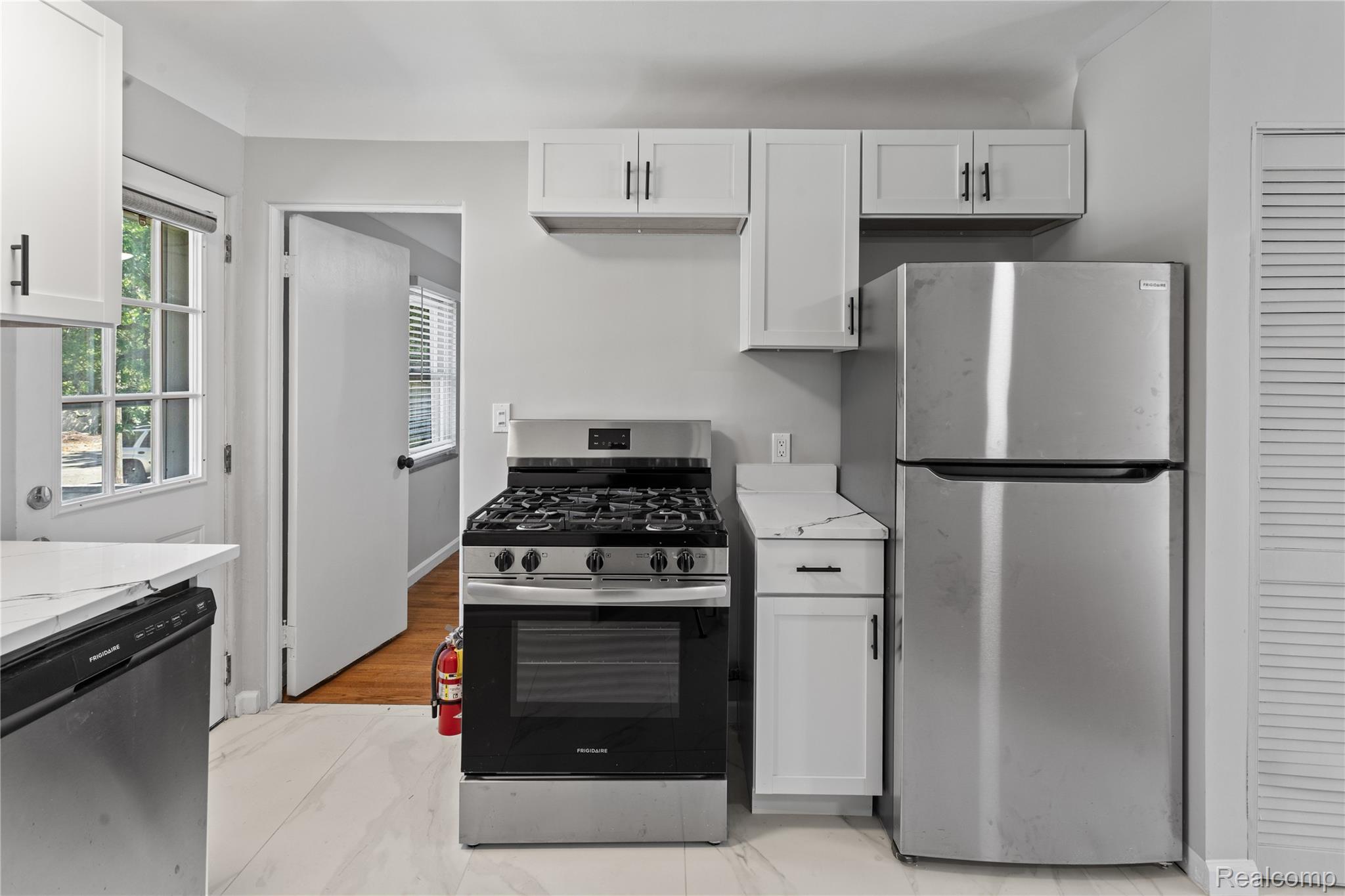 505 Main Street S