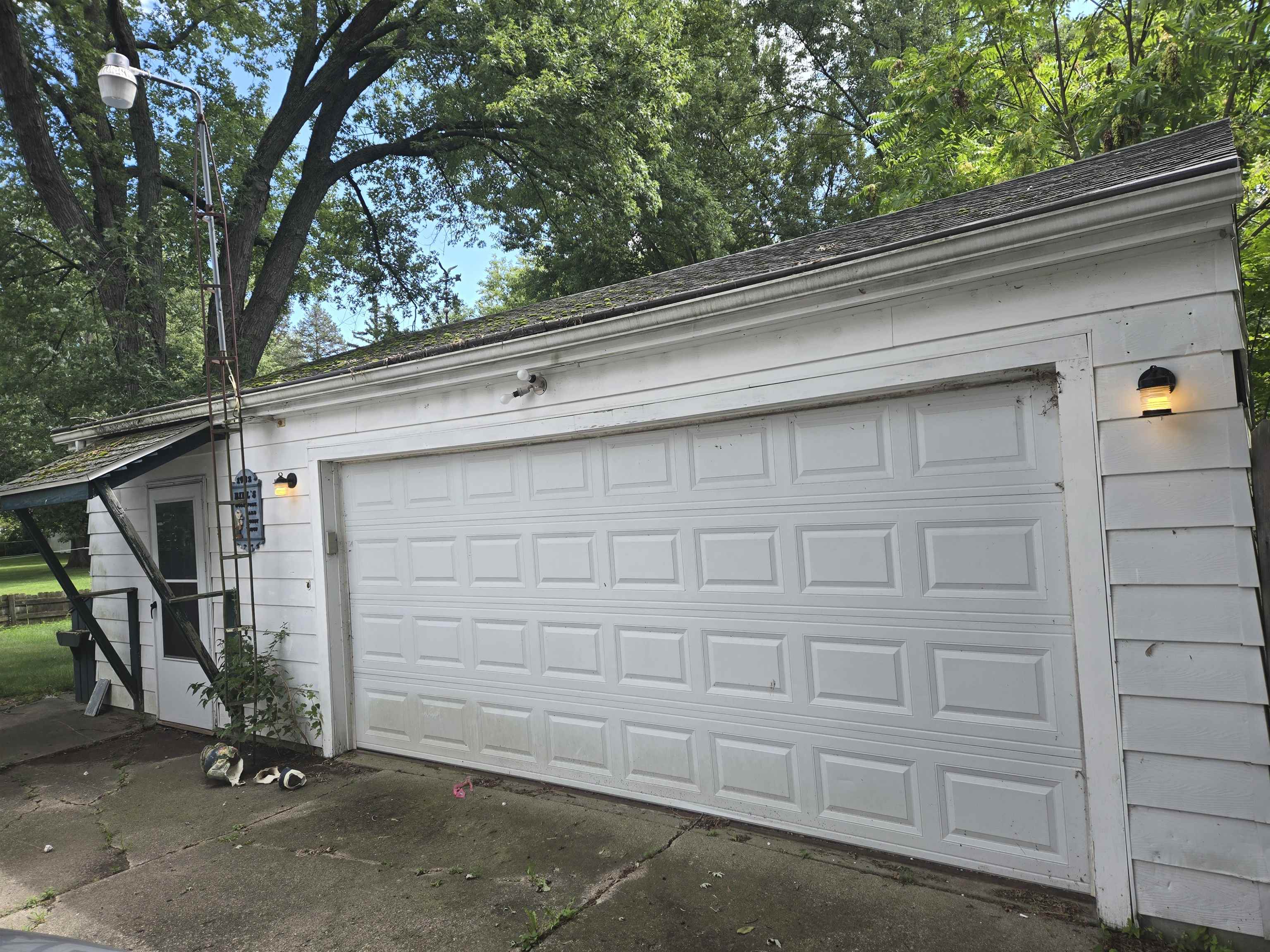 1425 W Stanley Road