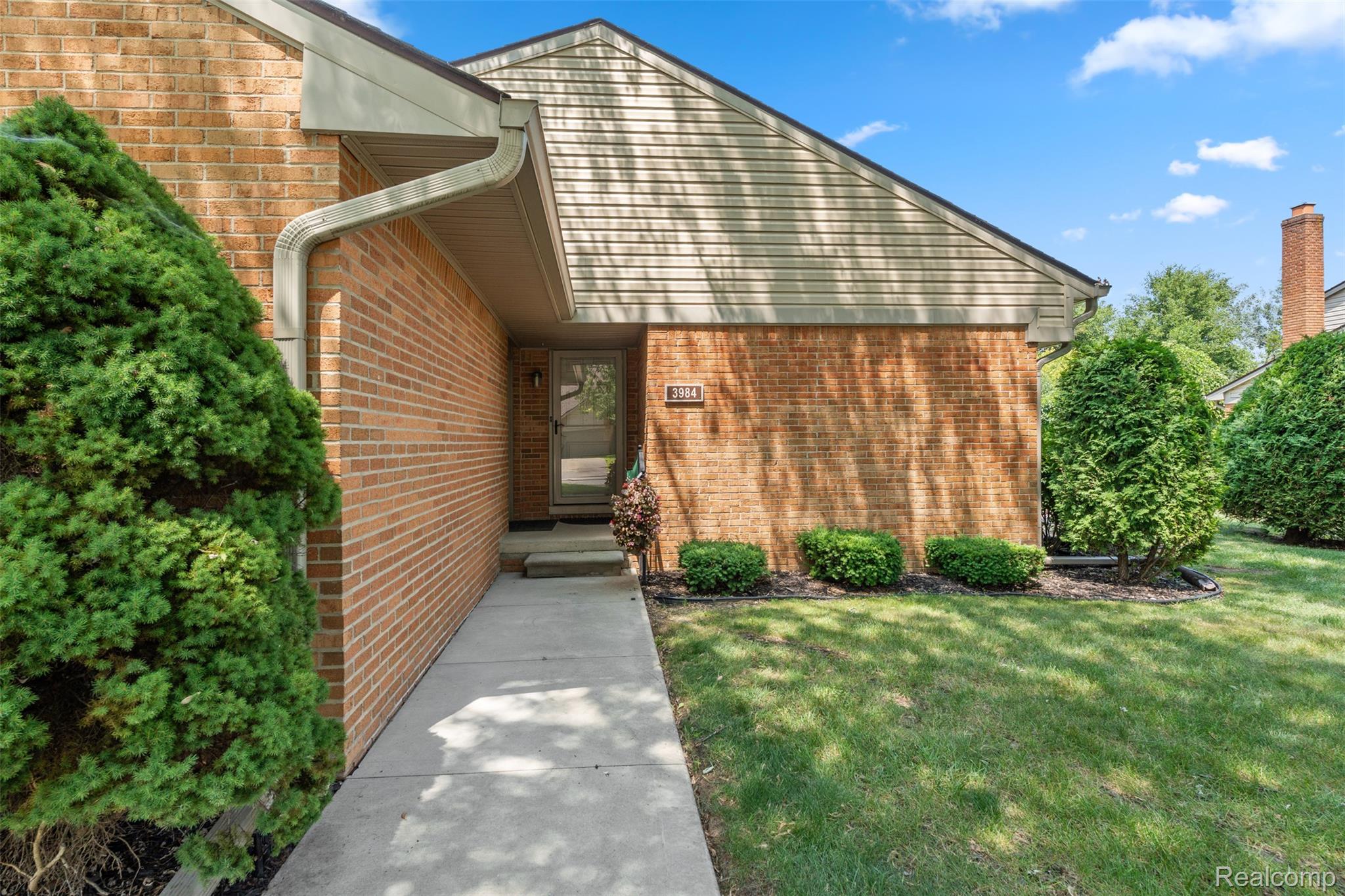 3984 Old Creek Road 1