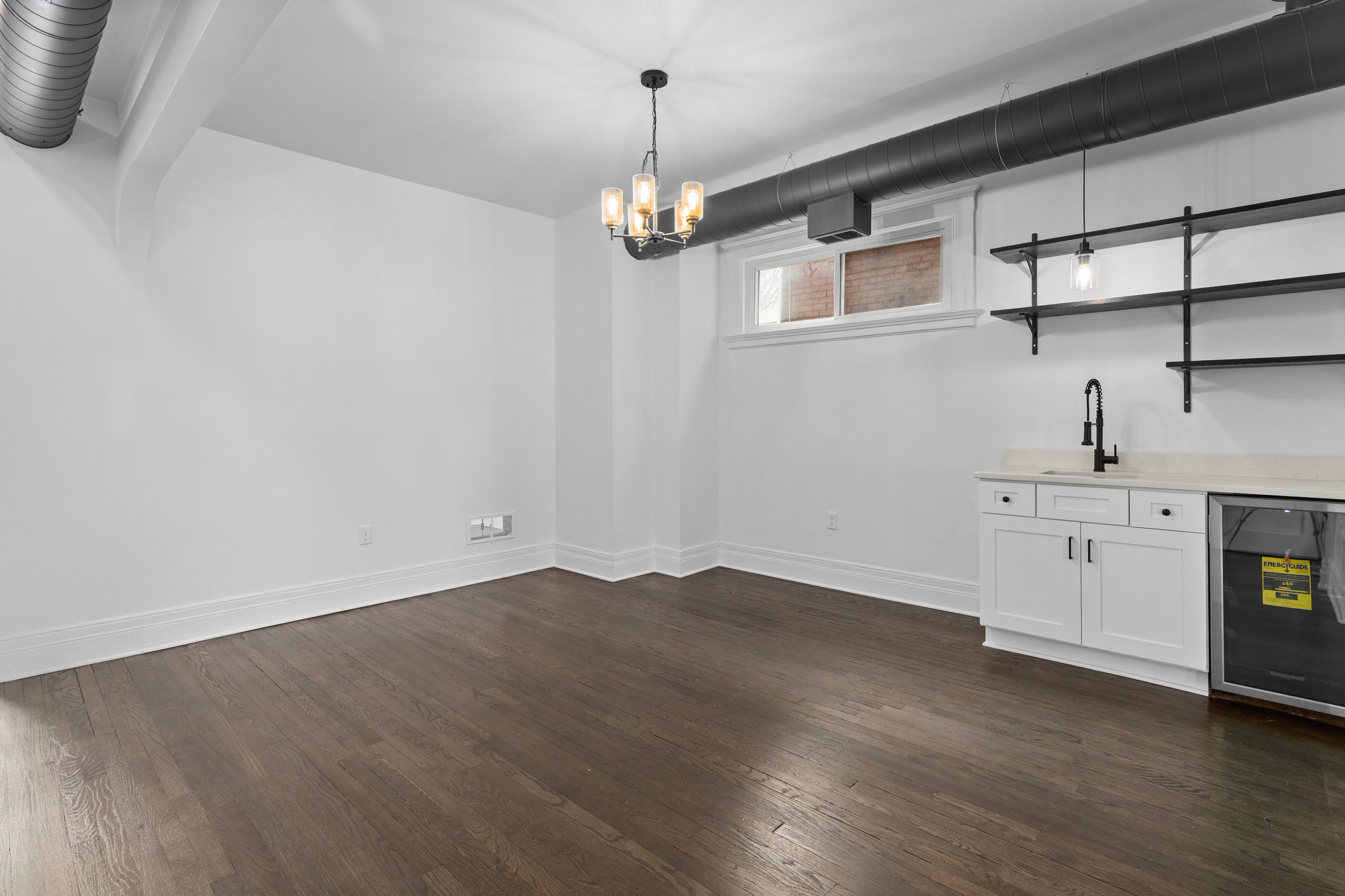 Detroit City Wayne, Michigan 48202, United States, 4 Bedrooms Bedrooms, ,3 BathroomsBathrooms,Residential,Active,103468
