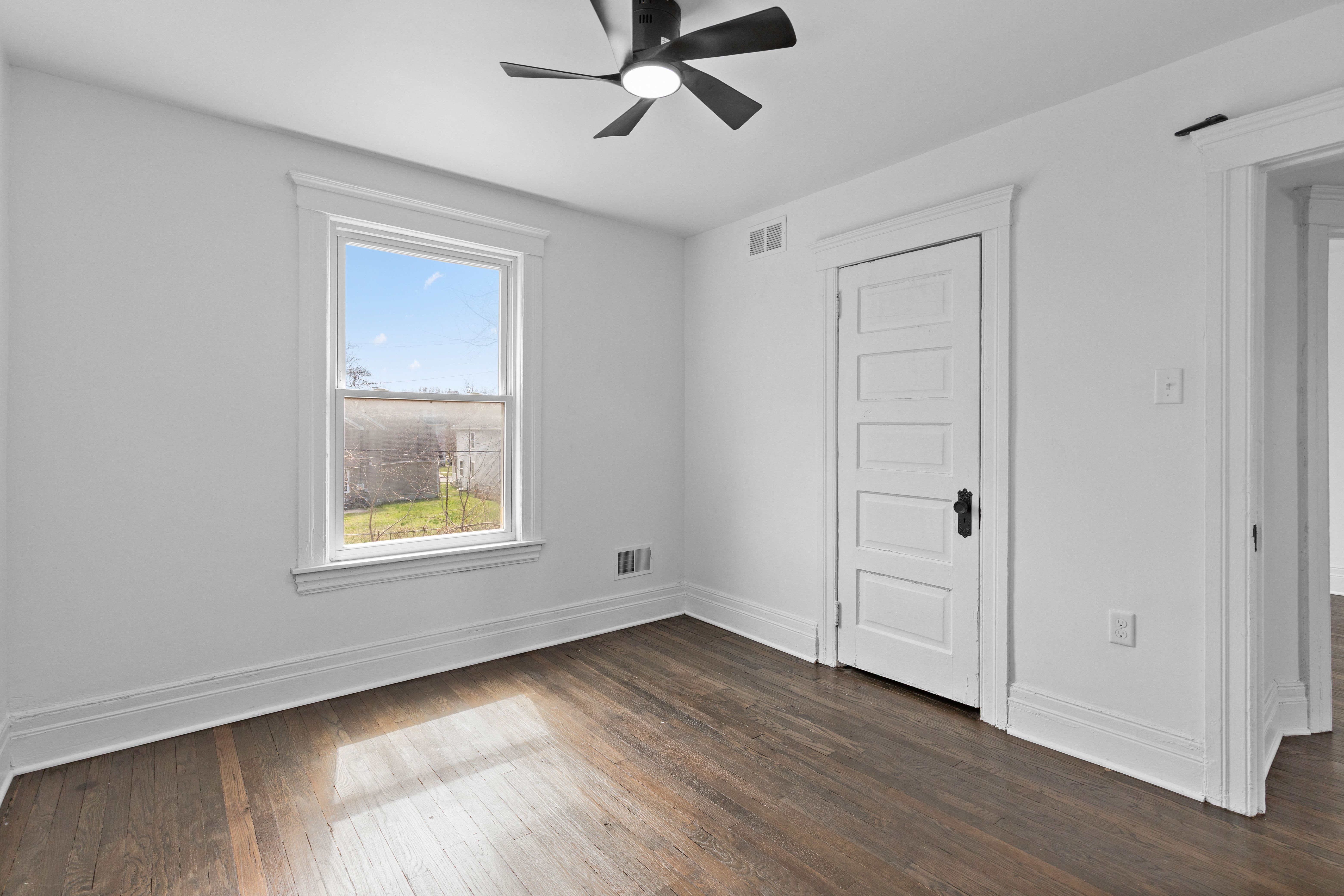 Detroit City Wayne, Michigan 48202, United States, 4 Bedrooms Bedrooms, ,3 BathroomsBathrooms,Residential,Active,103468