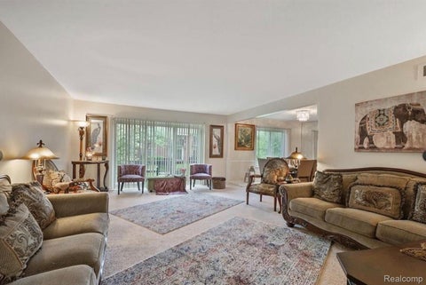 Tiny photo for 2472 Mulberry Square #22, Bloomfield Hills City, MI 48302 (MLS # 20261057403)