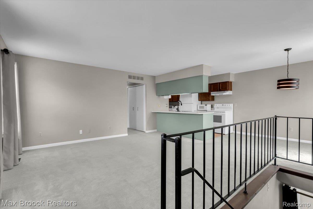 273 Inlet Court
