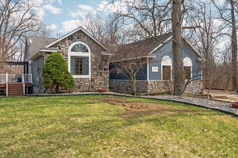 10115 Finch Court York Charter Township MI 48160