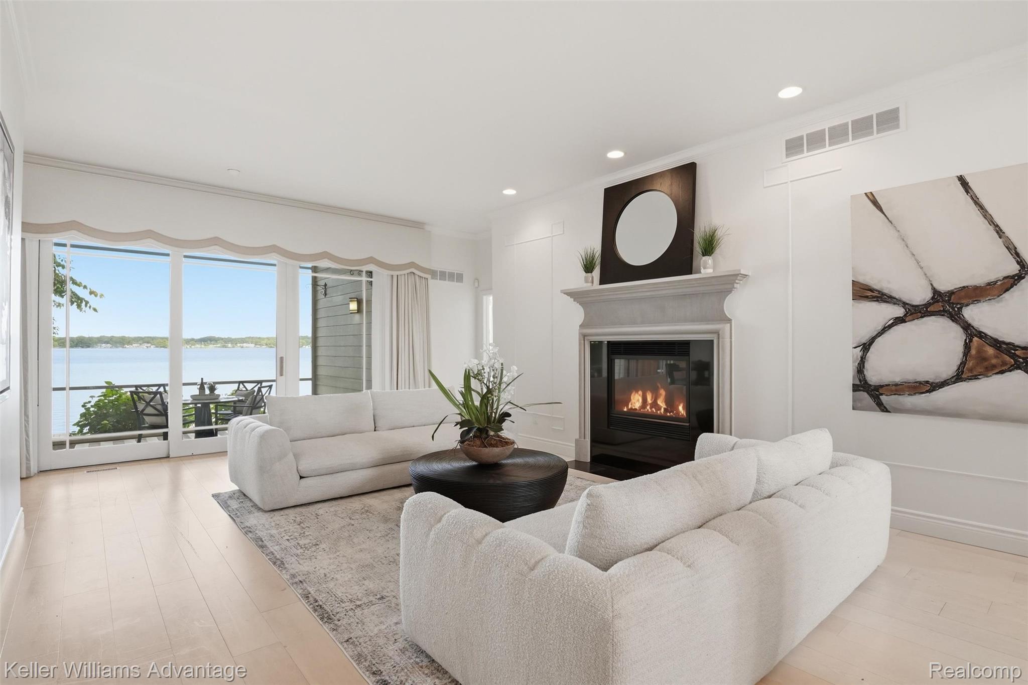 9548 Elizabeth Lake Road