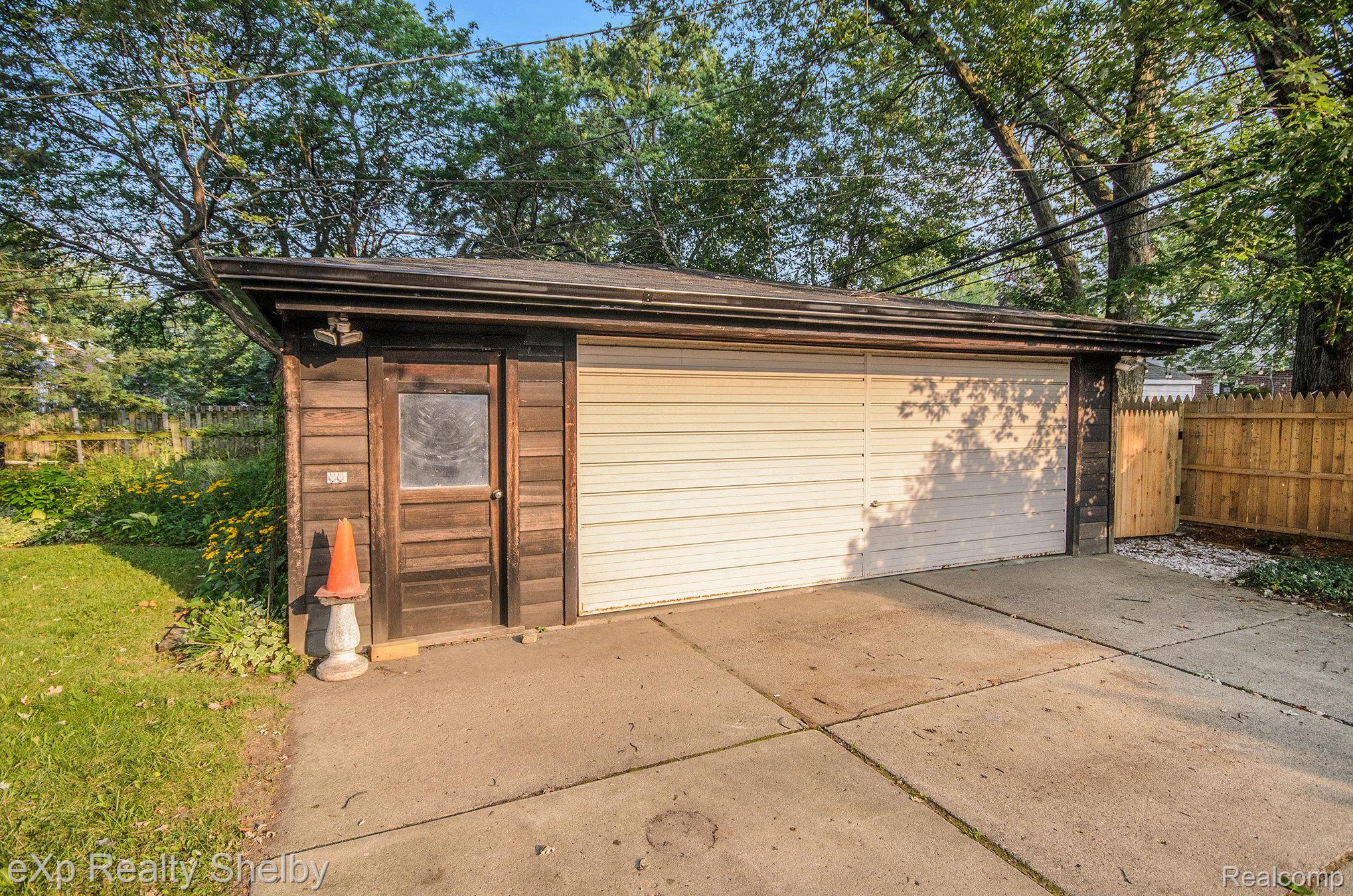 20703 Fleetwood Drive