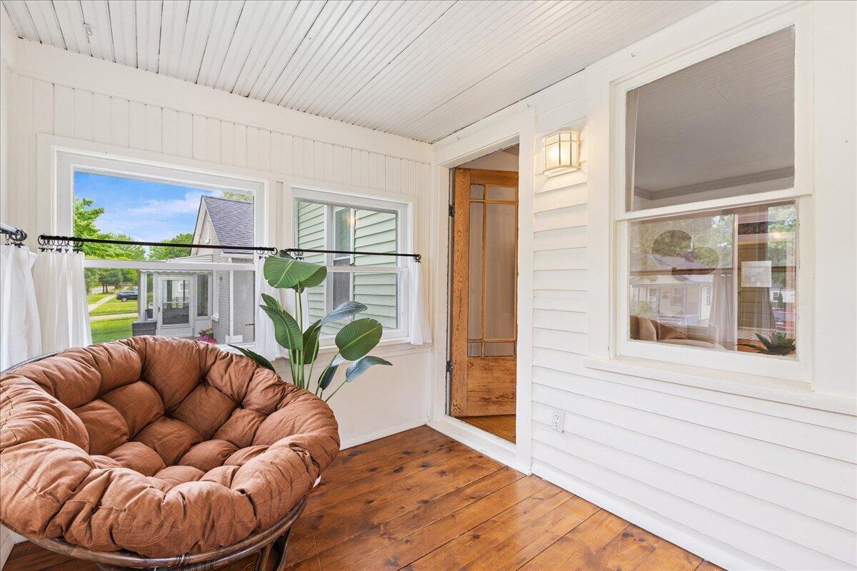 256 W Tacoma Street