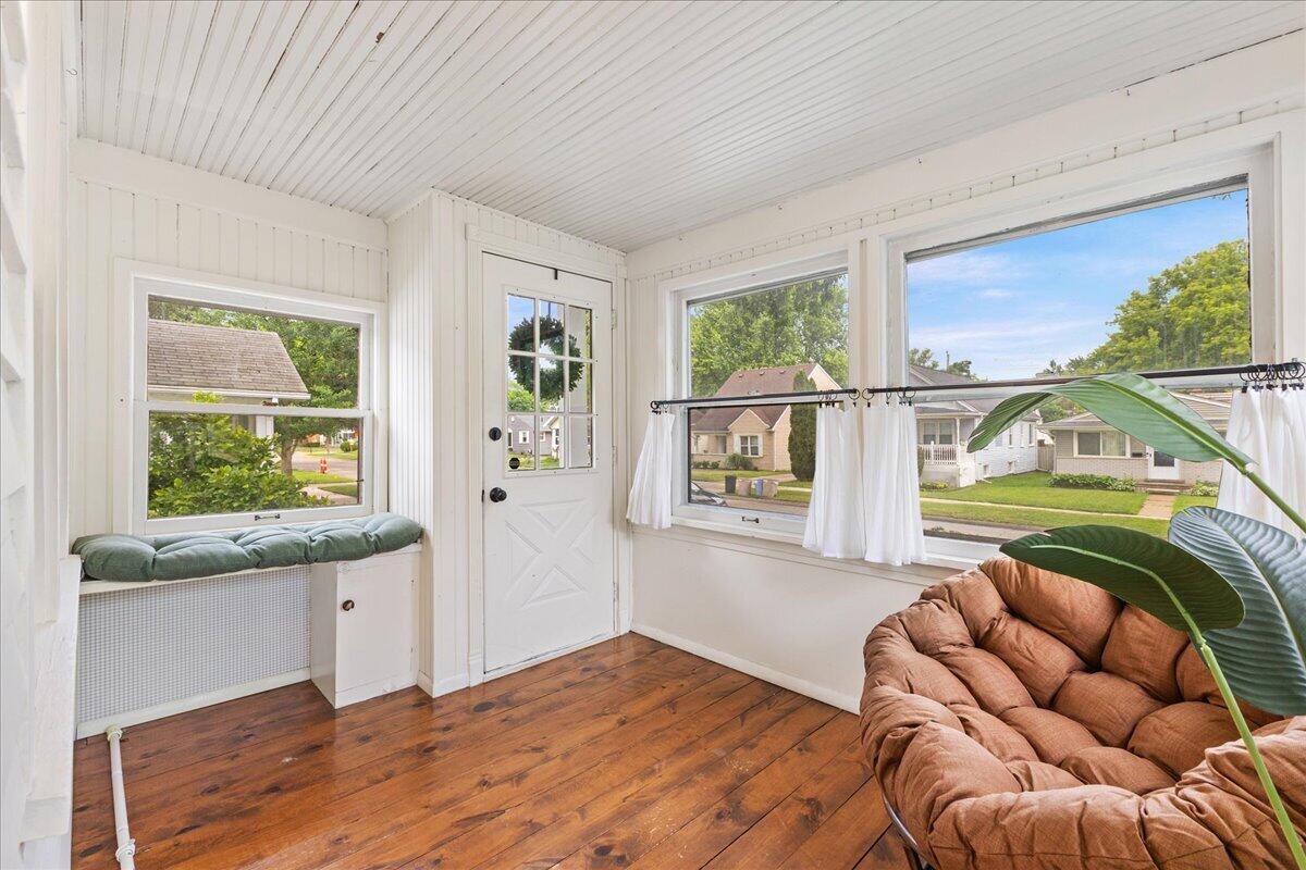 256 W Tacoma Street