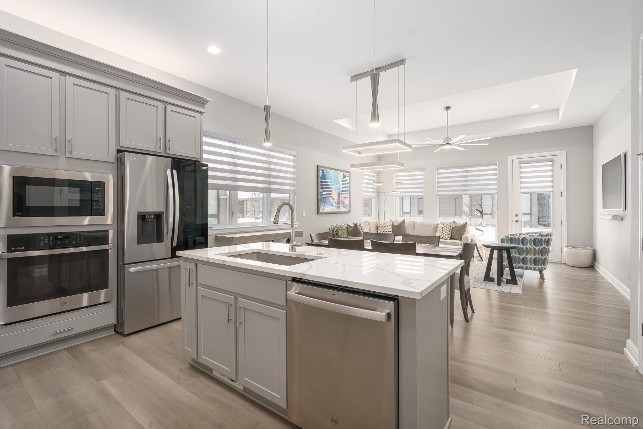 7484 Gramercy Circle