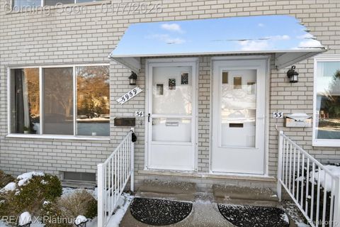 5959 Alan Drive 54 Brighton Township MI 48116