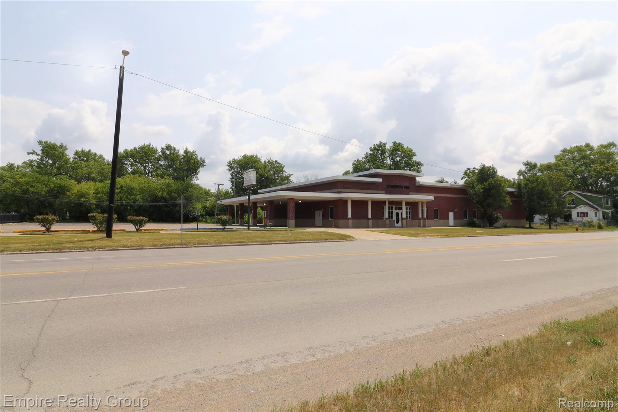 3015 Inkster Road