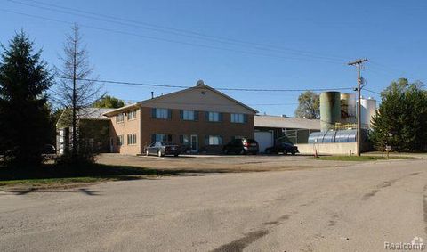 2122 GLENN Street Dewitt Charter Township MI 48906