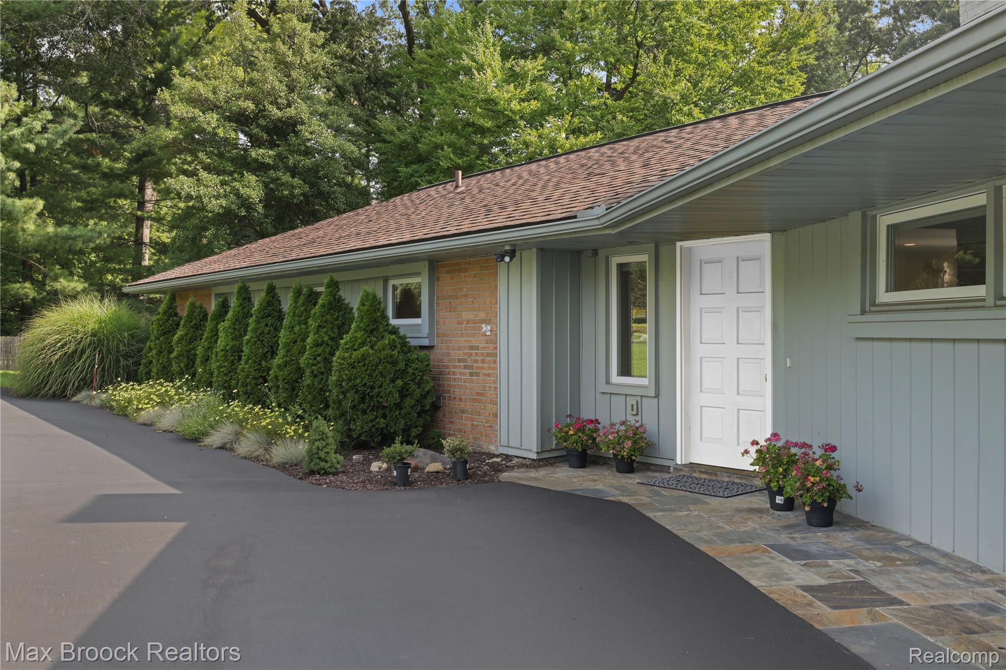 30500 Rosemond Drive