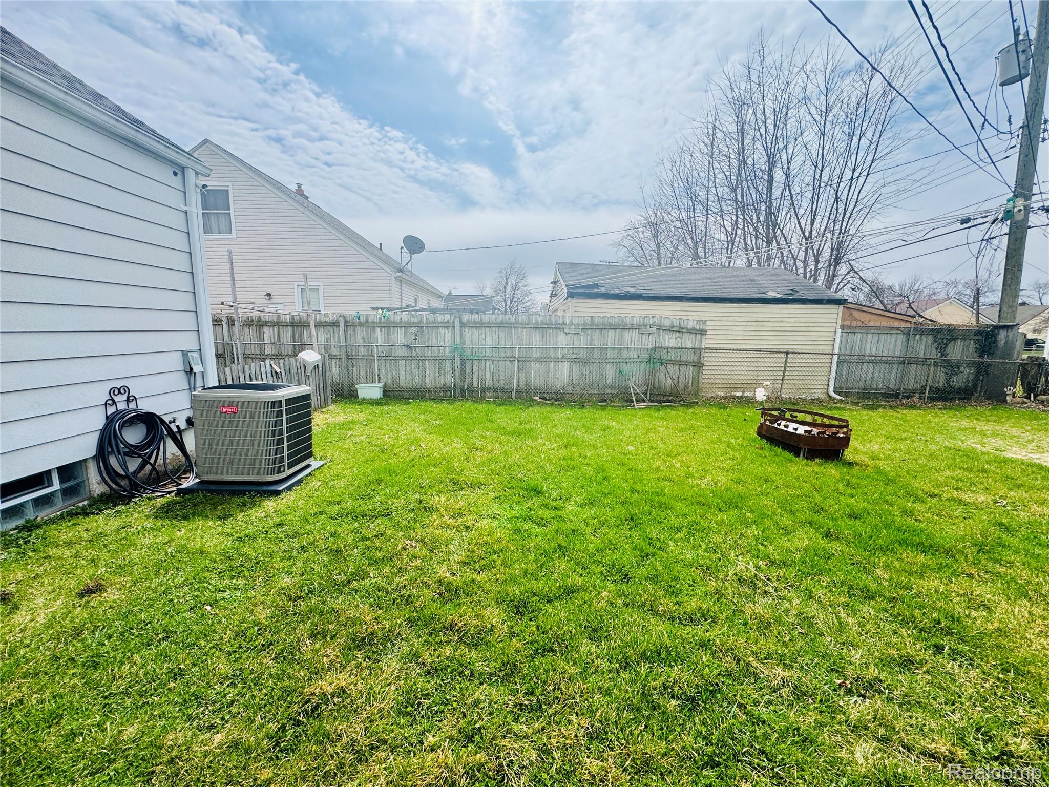 25641 Chalmers Street